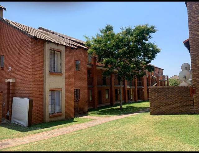 2 BEDROOM APARTMENT FOR SALE IN WONDERPARK ESTATE